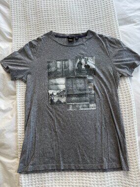 Hugo Boss - Camera Footage Graphic Men's T-Shirt Size Medium
